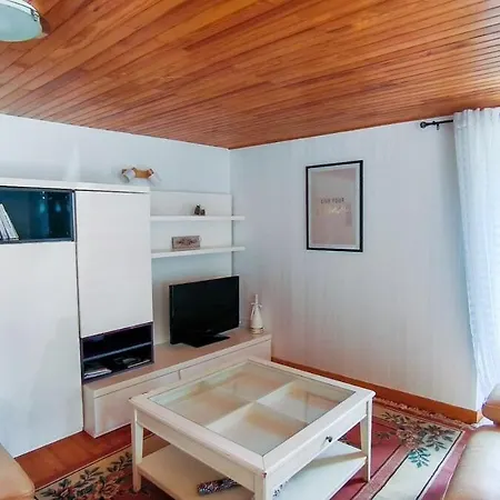 Apartment De Location De Vacance - St-flour - 6-8 Personnes Dans Le Cantal